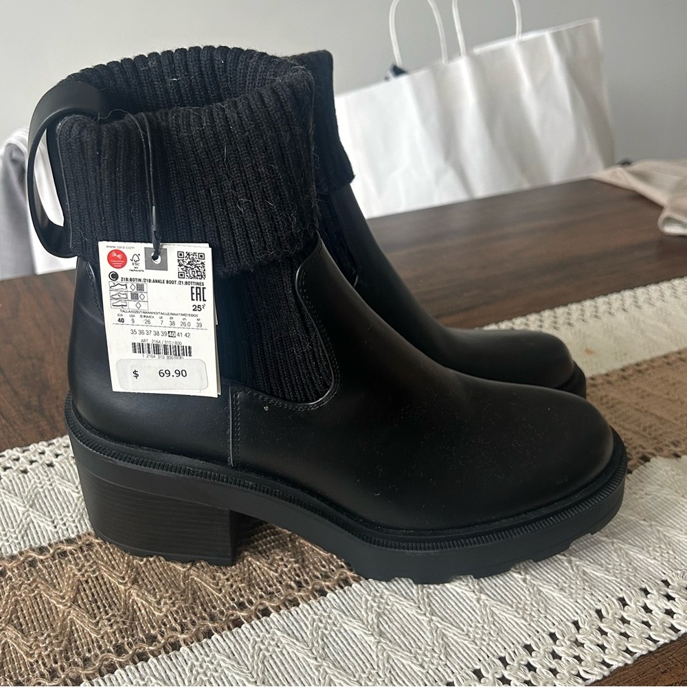 Black Chunky Heel Ankle Boots from Zara